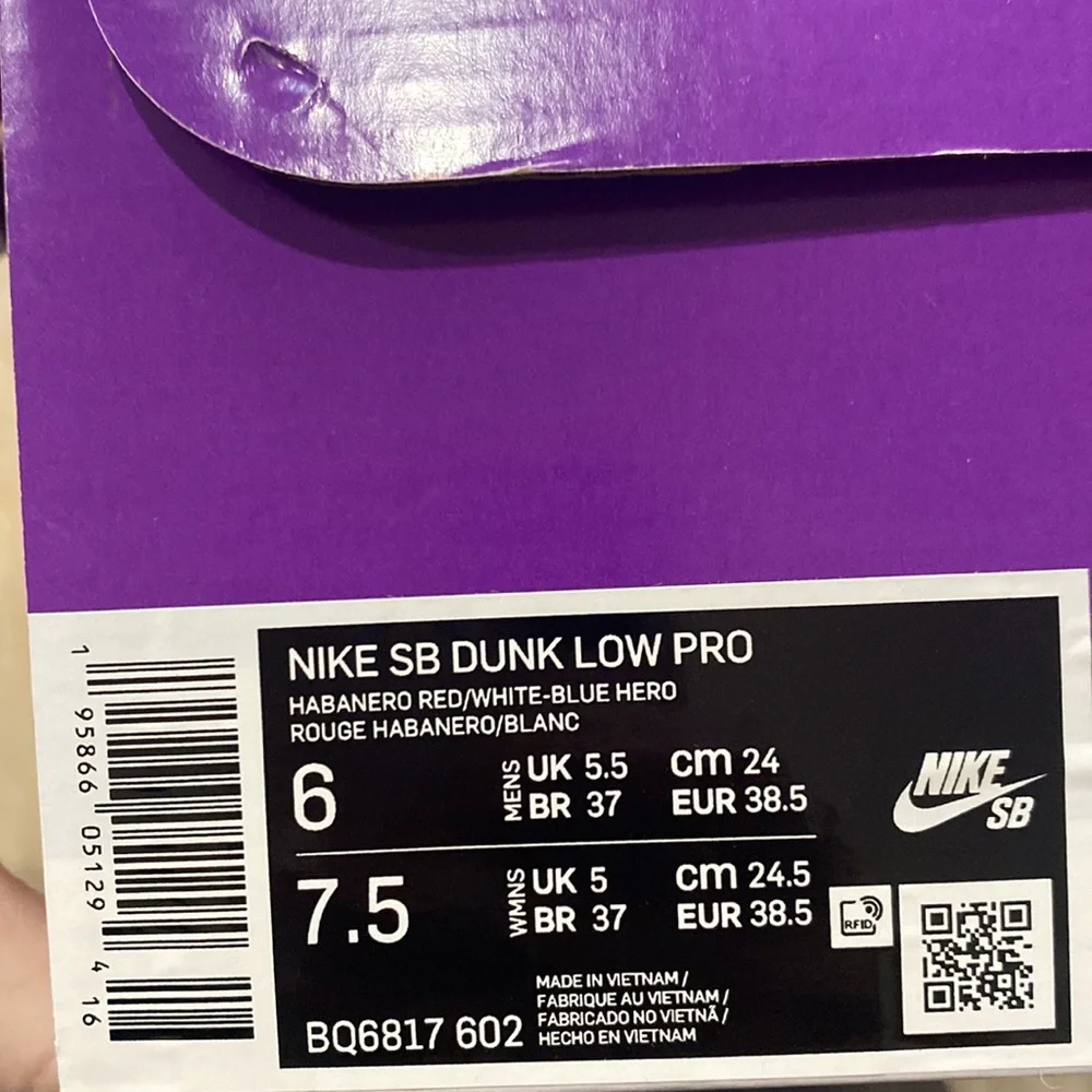 “Bart Simpson” Nike SB Dunk Low Pro sneakers - Picture 3 of 3